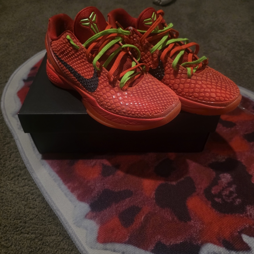 Kobe 6 Reverse Grinches